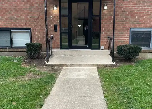Property at Marple Apartments - 830 W Springfield Rd, Springfield, PA, 19064, 1 bed, 1 bath, [object Object]