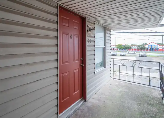 Property at 401 Lake St Unit 4, Bryan, TX, 77801, 1 bed, 1 bath, [object Object]