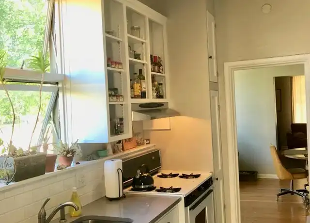 Property at 145 S Lincoln St, Denver, CO, 80209, 2 beds, 1 bath, [object Object]