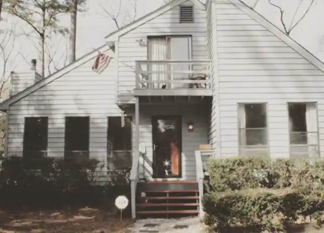 Property at 800 Fahey Cir, North Chesterfield, VA, 23236, 3 beds, 2 baths, [object Object]
