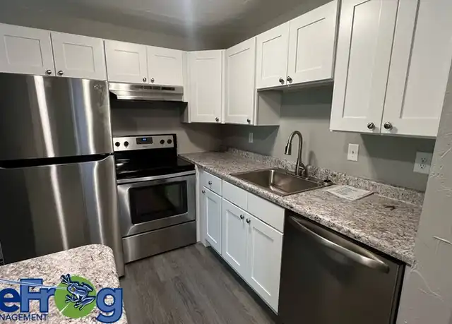 Property at 2750 Humboldt Rd Unit 4, Green Bay, WI, 54311, 1 bed, 1 bath, [object Object]