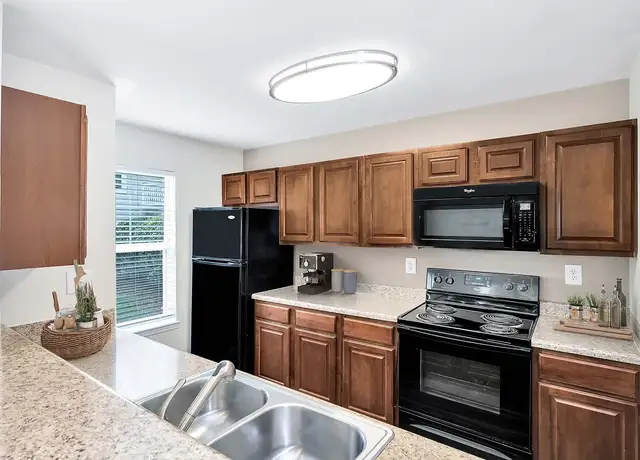 Photo of 600 Park Summit Blvd, Apex, NC 27523