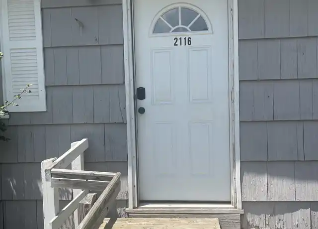 Property at 2116 Ferrol St, Lansing, MI, 48910, 2 beds, 1 bath, [object Object]