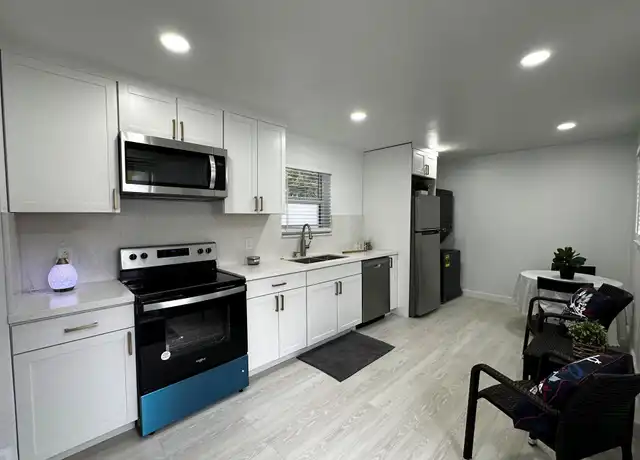 Property at 2130 SW 23rd Ter, Fort Lauderdale, FL, 33312, 1 bed, 1 bath, [object Object]