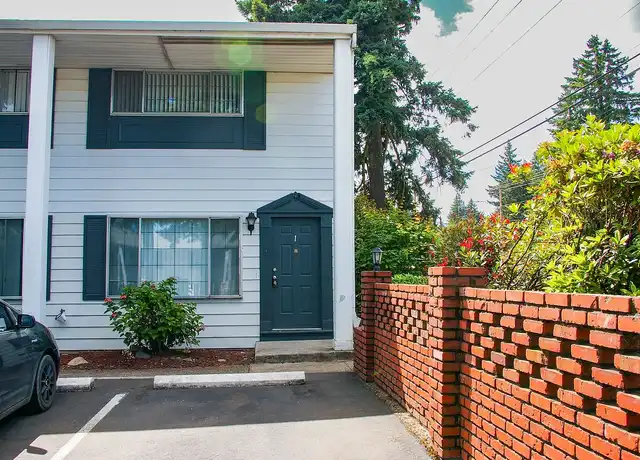 Property at Wetherburne Square Townhomes - 13210 SE Division St, Portland, OR, 97236, 2 beds, 1 bath, [object Object]
