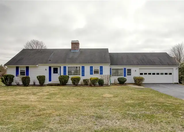 Property at 16 South Dr, Middletown, RI, 02842, 4 beds, 2 baths, [object Object]