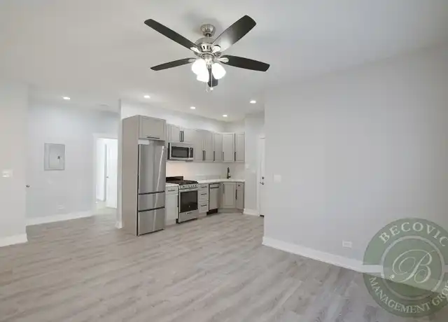 Property at 1065 W Glenlake Ave Unit 2, Chicago, IL, 60660, 1 bed, 1 bath, [object Object]