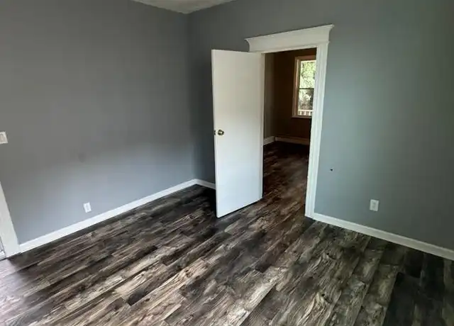 Property at 429 Prescott St Unit 1, Yonkers, NY, 10701, 2 beds, 1 bath, [object Object]