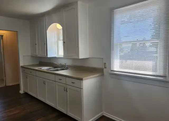 Property at 3733 Preble St, Bremerton, WA, 98312, 1 bed, 1 bath, [object Object]