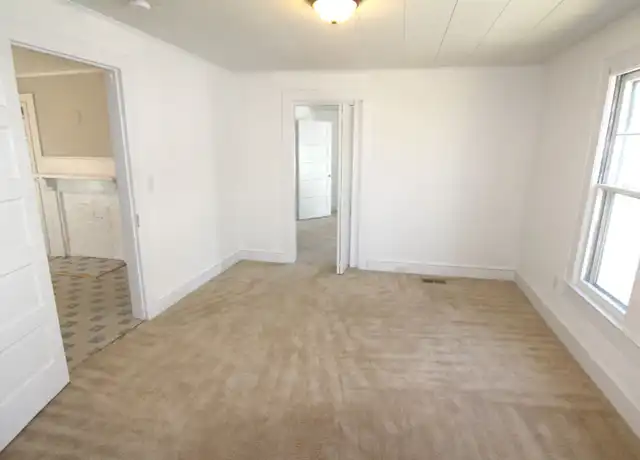 Property at 512 W 8th St, Kannapolis, NC, 28081, 2 beds, 1 bath, [object Object]