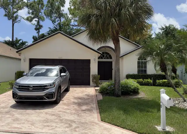 Property at 320 Hammocks Trl, Greenacres, FL, 33413, 3 beds, 2.5 baths, [object Object]