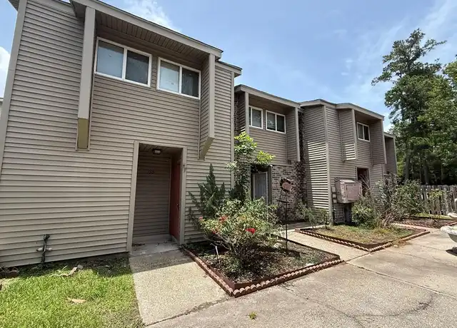 Property at 110 Sandra del Mar Dr, Mandeville, LA, 70448, 2 beds, 1.5 baths, [object Object]