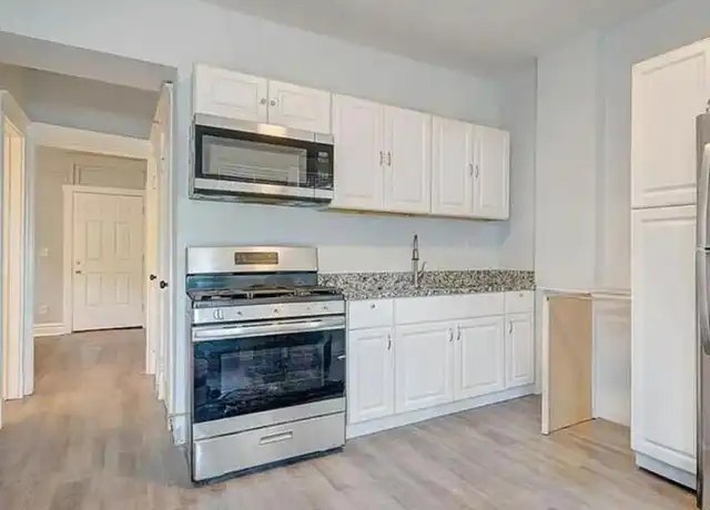 Property at 3649 W Montrose Ave, Chicago, IL, 60618, 1 bed, 1 bath, [object Object]