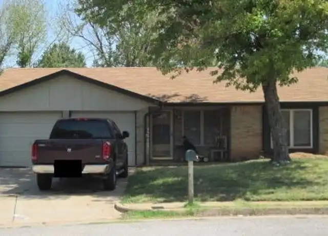 Property at 605 Jasmine Pl, Edmond, OK, 73003, 4 beds, 2 baths, [object Object]