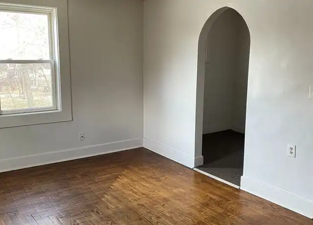 Property at 849 Baker St Unit 3, Lansing, MI, 48910, 3 beds, 1 bath, [object Object]