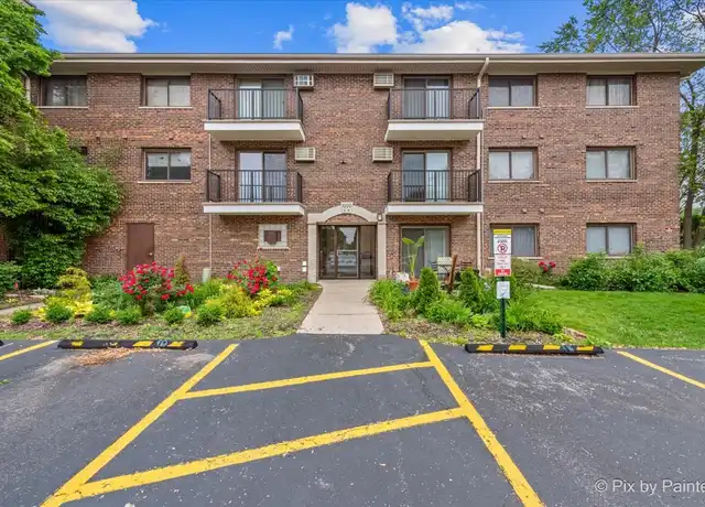 Property at 1220 S Lorraine Rd Unit 2H, Wheaton, IL, 60189, 2 beds, 1.5 baths, [object Object]