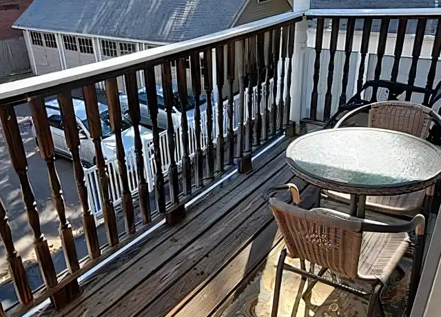 Property at 475 Prospect Ave Unit 3, Hartford, CT, 06105, 3 beds, 1 bath, [object Object]