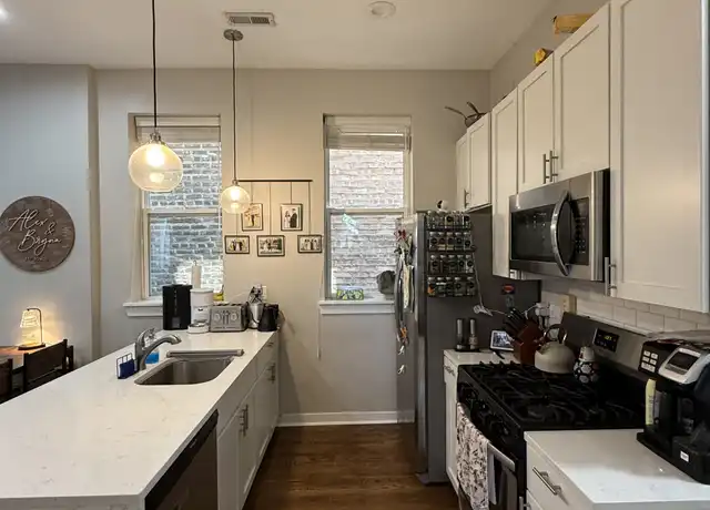 Property at 734 N Throop St Unit 2F, Chicago, IL, 60642, 2 beds, 2 baths, [object Object]