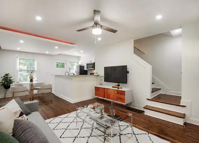 Property at 5052 Baltimore Ave, Kansas City, MO, 64112, 2 beds, 1 bath, [object Object]