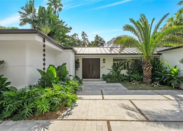 Property at 325 Gulf Rd, Key Biscayne, FL, 33149, 4 beds, 4 baths, [object Object]