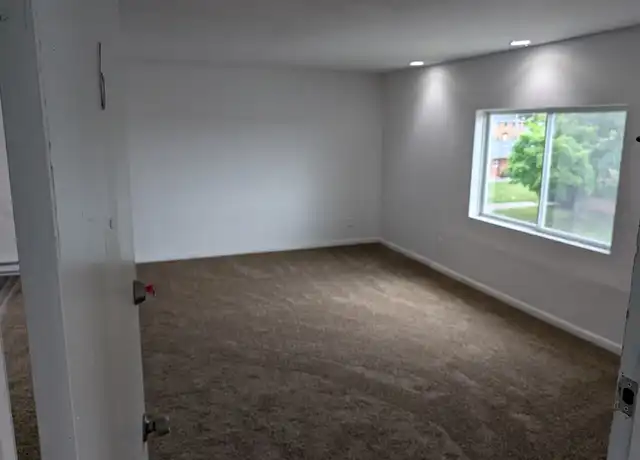 Property at 96 Cromwell Pl Unit 3, Dayton, OH, 45405, 0 beds, 1 bath, [object Object]