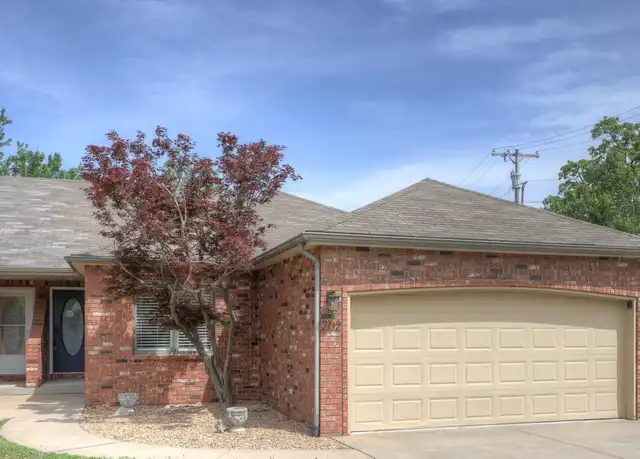 Property at 202 Briarbrook Dr, Carl Junction, MO, 64834, 3 beds, 2 baths, [object Object]