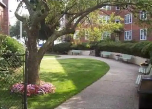 Property at 125 Farragut Rd #31, South Boston, MA, 02127, 3 beds, 1 bath, [object Object]