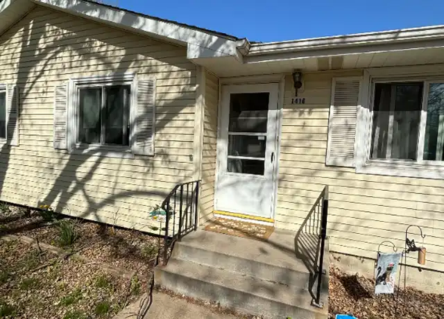 Property at 1416 SW 15th St, Lincoln, NE, 68522, 3 beds, 2 baths, [object Object]