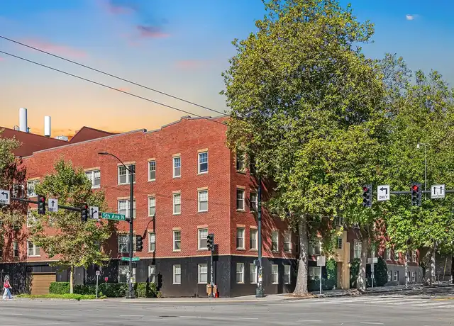 Property at 5th & Mercer Apartments - Vintage Charm and Modern Comfort in the Heart of Lower Queen Anne - 605 5th Ave N, Seattle, WA, 98109, 0-1 beds, 1 bath, [object Object]