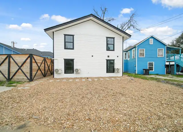 Property at 807 Cullen Blvd Unit 2, Houston, TX, 77023, 2 beds, 1 bath, [object Object]