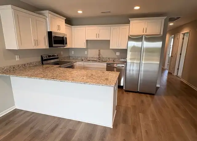 Property at 640 Fall Meadow Ln, Belton, MO, 64012, 3 beds, 2 baths, [object Object]