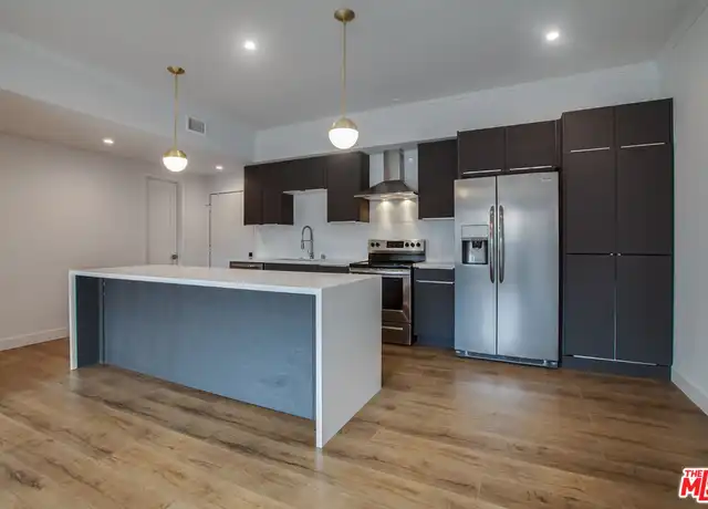 Property at 12320 Montana Ave Unit 206, Los Angeles, CA, 90049, 1 bed, 1.5 baths, [object Object]