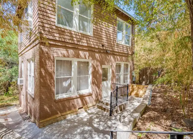 Property at 2810 Pearl St Unit B, Austin, TX, 78705, 1 bed, 1 bath, [object Object]
