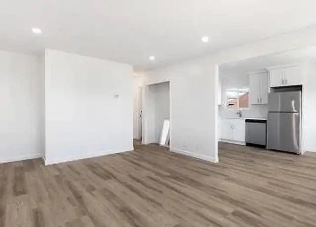 Property at 2133 34th Ave, Oakland, CA, 94601, 2 beds, 1 bath, [object Object]