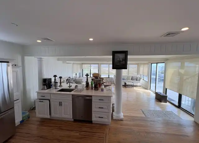 Property at 14 Falls Rd, Mantoloking, NJ, 08738, 4 beds, 2 baths, [object Object]