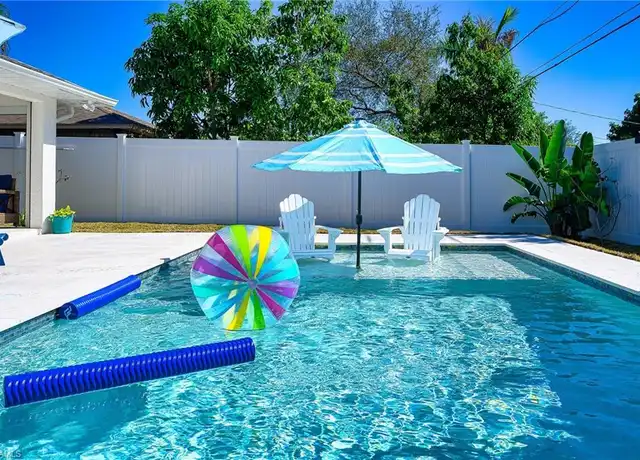 Property at 760 106th Ave N, Naples, FL, 34108, 3 beds, 2 baths, [object Object]