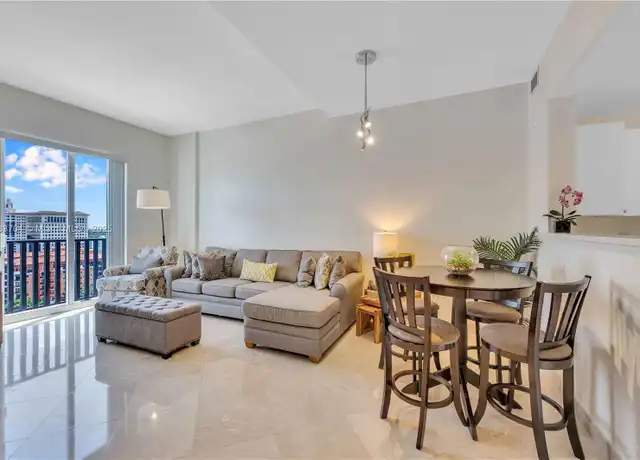 Property at 10 Aragon Ave #1502, Coral Gables, FL, 33134, 1 bed, 1 bath, [object Object]