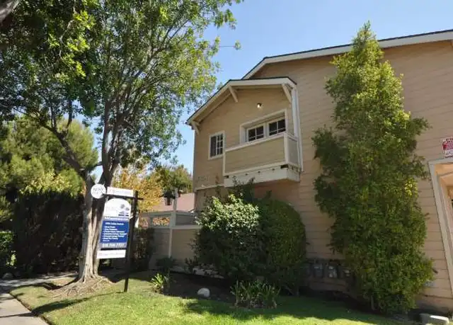 Property at 5754 Colfax Ave Unit 05, North Hollywood, CA, 91601, 1 bed, 1 bath, [object Object]