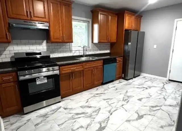 Property at 51-53 Salem St, Newark, NJ, 07106, 3 beds, 1.5 baths, [object Object]
