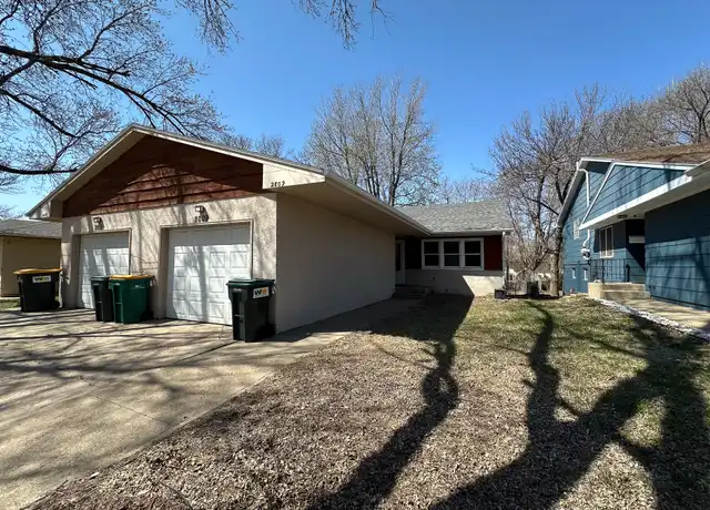 Property at 2809 S Phillips Ave Unit 1, Sioux Falls, SD, 57105, 3 beds, 1.5 baths, [object Object]