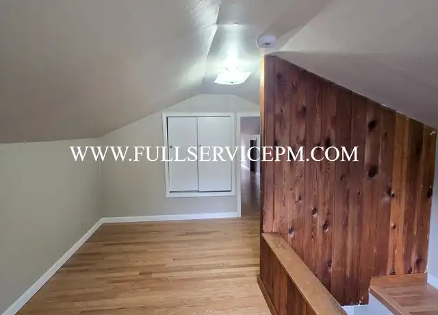 Property at 8401 S 113th St, Seattle, WA, 98178, 3 beds, 1.5 baths, [object Object]