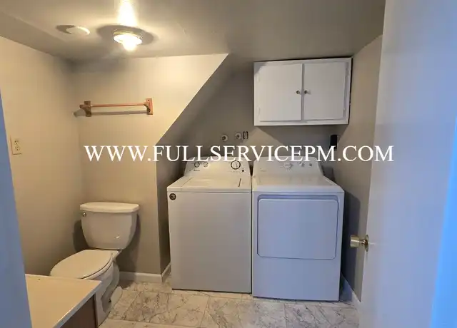 Property at 8401 S 113th St, Seattle, WA, 98178, 3 beds, 1.5 baths, [object Object]