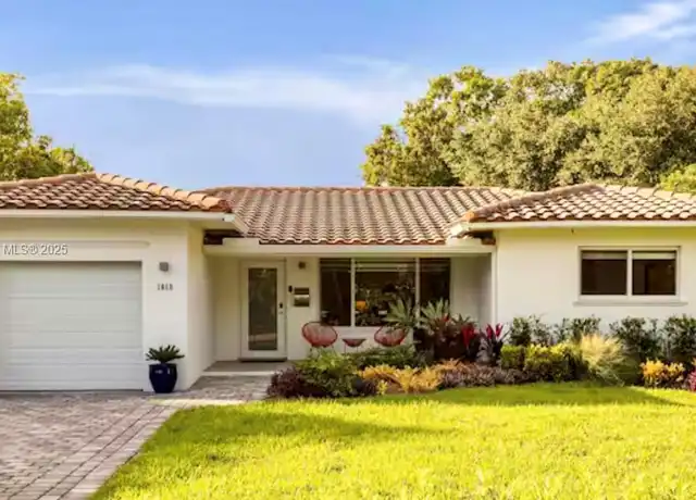 Property at 1019 NE 115th St Unit 1019, Biscayne Park, FL, 33161, 3 beds, 3 baths, [object Object]