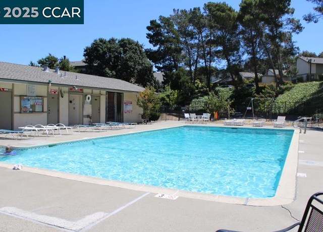 Photo of 1872 Tesoro Ct, Pinole, CA 94564