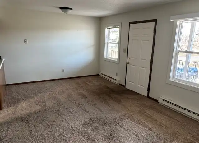 Property at 1218 N 39th St Unit 6, Grand Forks, ND, 58203, 1 bed, 1 bath, [object Object]