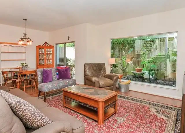 Property at 1300 Augusta Dr Unit 1-223, Houston, TX, 77057, 1 bed, 1 bath, [object Object]