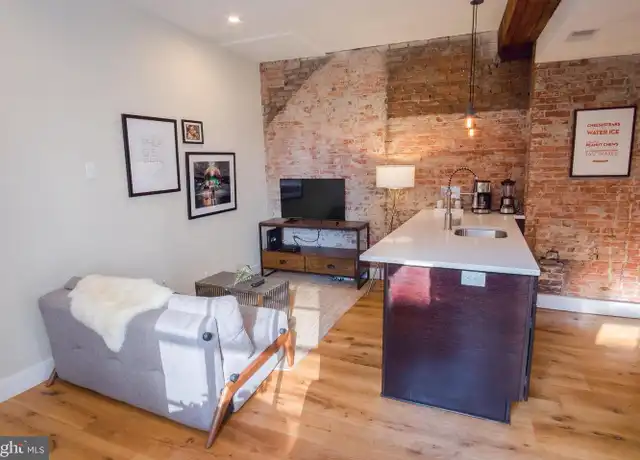 Property at 238 S 20th St Unit 201, Philadelphia, PA, 19103, 1 bed, 1 bath, [object Object]