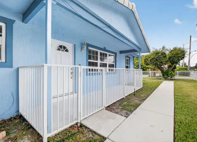 Property at 601 SW 5th Ave, Delray Beach, FL, 33444, 4 beds, 2 baths, [object Object]