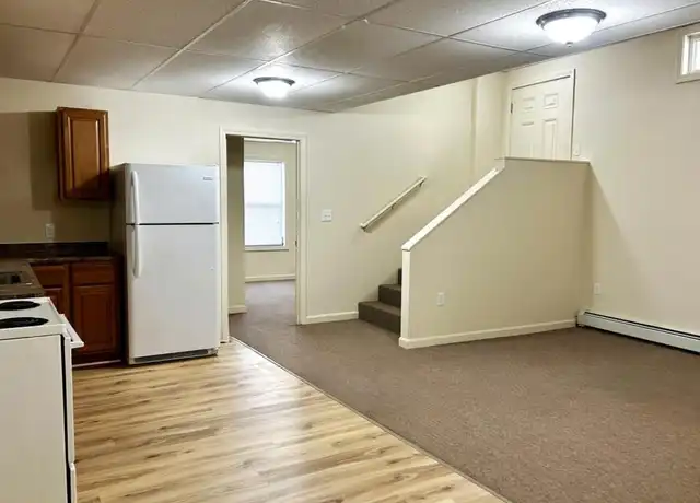 Property at 24 Union St Unit 9, Lewiston, ME, 04240, 2 beds, 1 bath, [object Object]