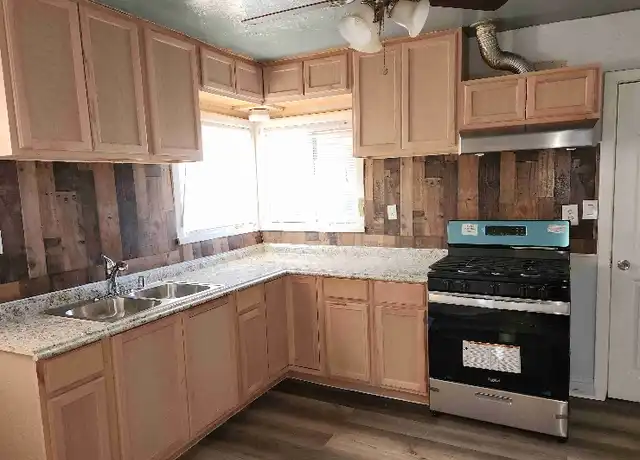 Property at 1009 Nadine Ave Unit 1, Modesto, CA, 95351, 2 beds, 1 bath, [object Object]